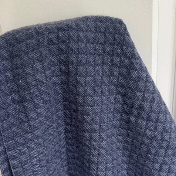 Classic Black and Gray Checkered Men's Scarf - Picture 2 of 4